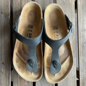 Black leather Birkenstock sandals size 38